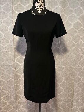 Vintage Votre Nom Paris LBD Short-Sleeve Sheath premium material Dress size 1